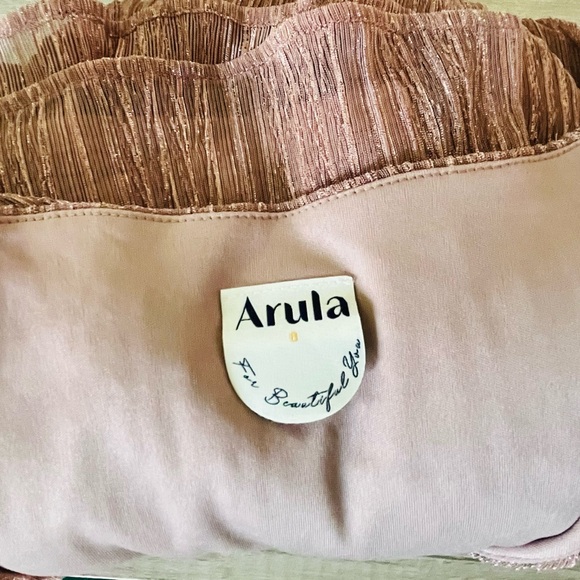 Arula Rose Gold Flutter Sleeve Top - Picture 2 of 4